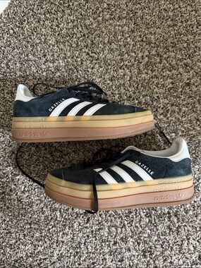 Adidas Originals Gazelle Bold Women's Shoes Sneakers Black/White Size 7.5 NIB